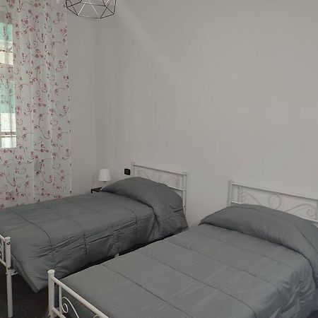 Benny Appartamento 3 Camere Da Letto Ad Uso Esclusivo Genova Aeroporto Buitenkant foto