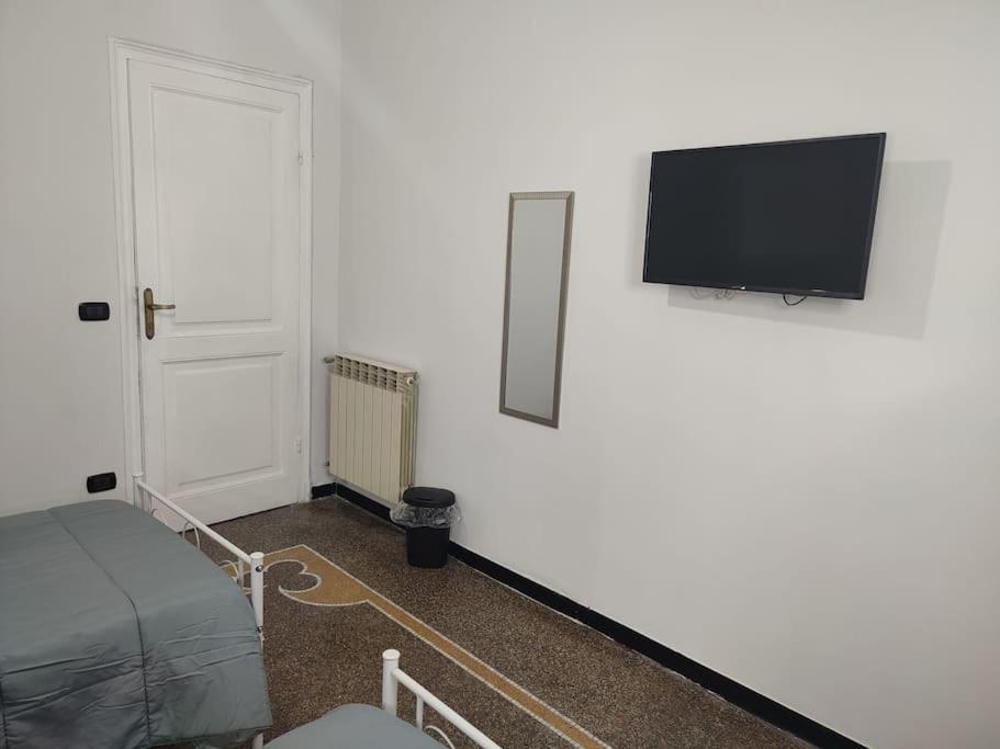 Benny Appartamento 3 Camere Da Letto Ad Uso Esclusivo Genova Aeroporto Buitenkant foto
